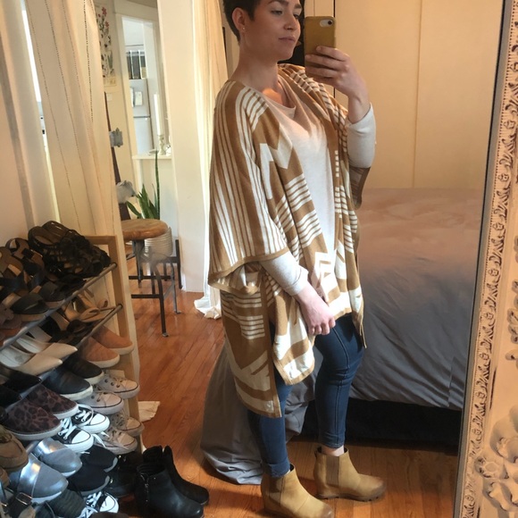 Patterned Kimono - Picture 6 of 7